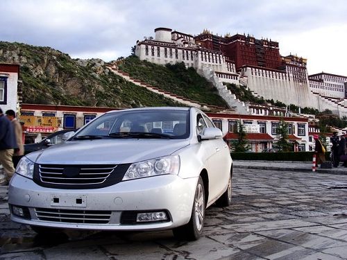 一批眾泰2008現(xiàn)車到達(dá)重慶4S店