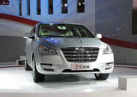 “夠檔”的自主品牌轎車(chē) 深度體驗(yàn)東風(fēng)風(fēng)神S30